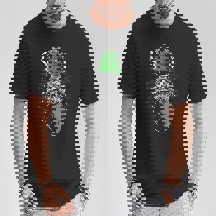 Pepe Crypto用のpepeコインデザイン。 Tシャツ 面白い贈り物