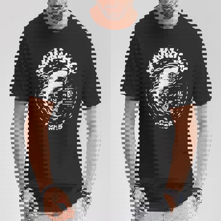 Sharkharknado Forecast ファニーグラフィックtシャツ Tシャツ 面白い贈り物