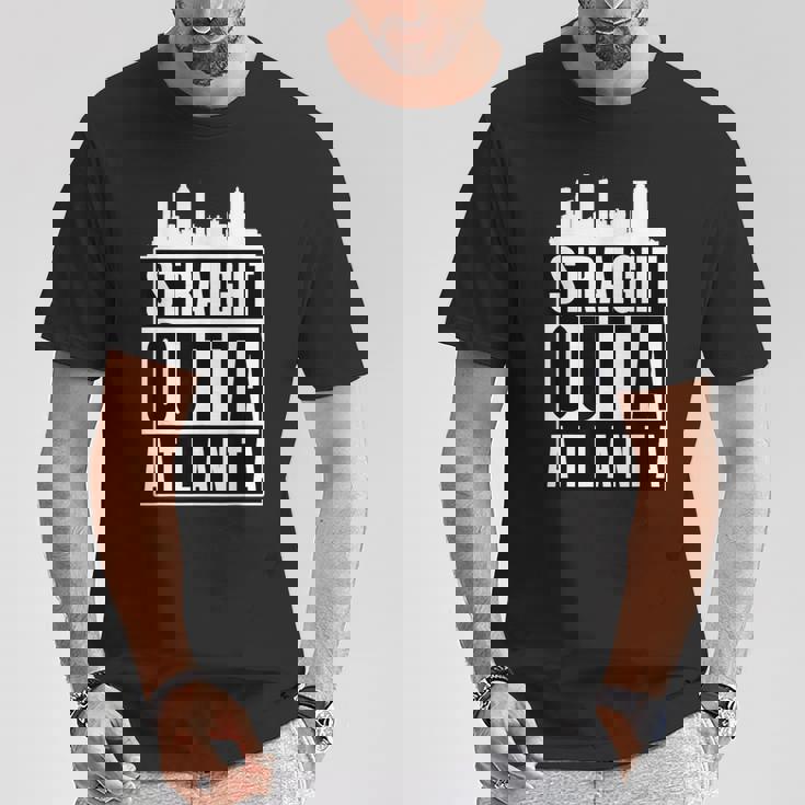 Straight Outta Atlanta 都市のシルエット Tシャツ 面白い贈り物