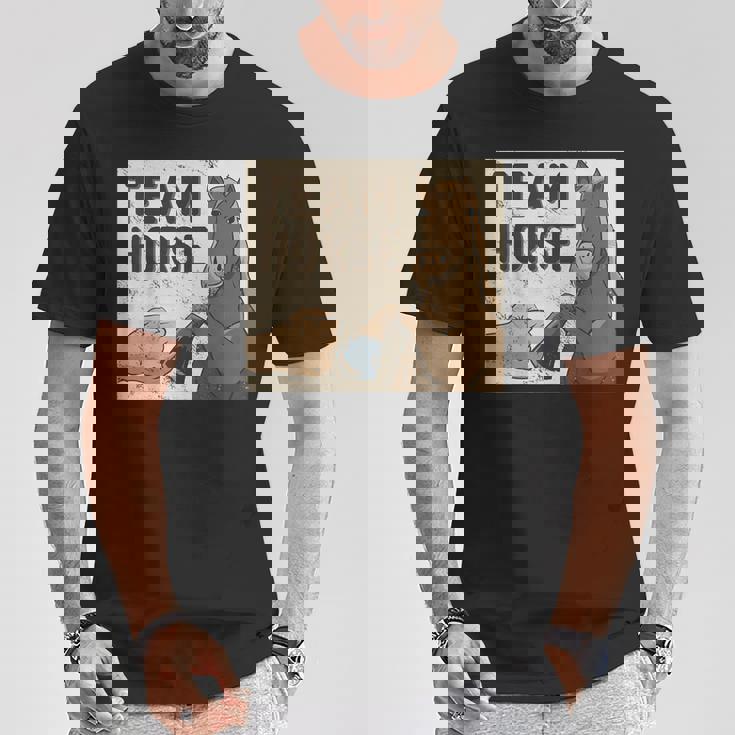 Team Horse 面白い馬のデザイン Tシャツ 面白い贈り物