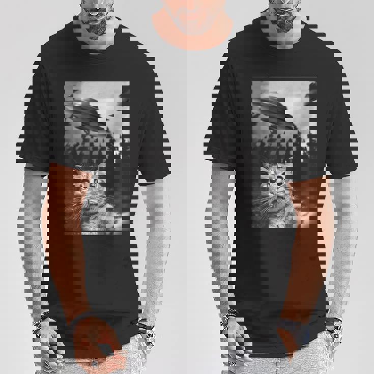Ufo と面白い猫のセルフィー Tシャツ 面白い贈り物