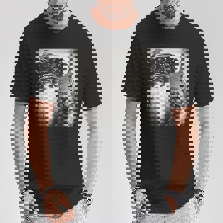 Ufoとリス自撮り面白いリス愛好家 Tシャツ 面白い贈り物