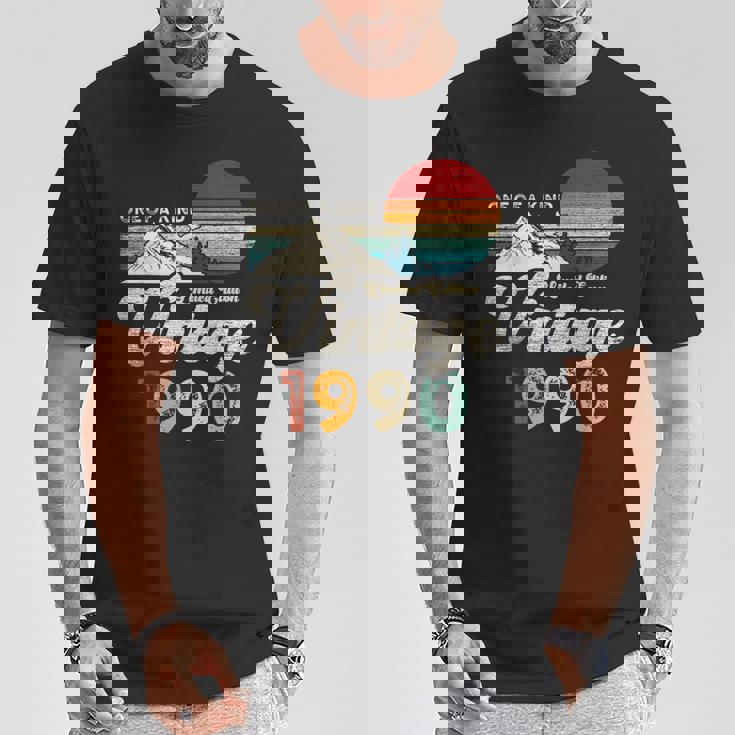 Vintage 1990 Montañas Águila Retro 35 Cumpleaños Camiseta unisex Regalos divertidos