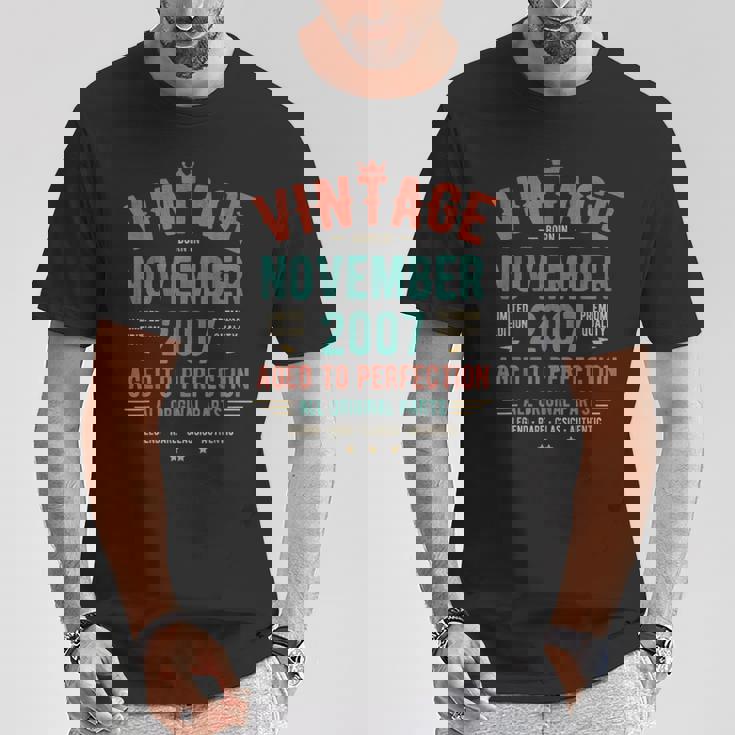 Vintage Clasico Noviembre 2007 Nacido En 2007 Camiseta unisex Regalos divertidos