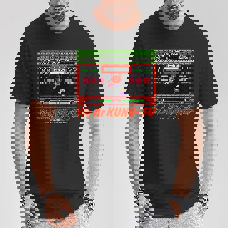 「イー・アル・カンフー」キック Tシャツ 面白い贈り物