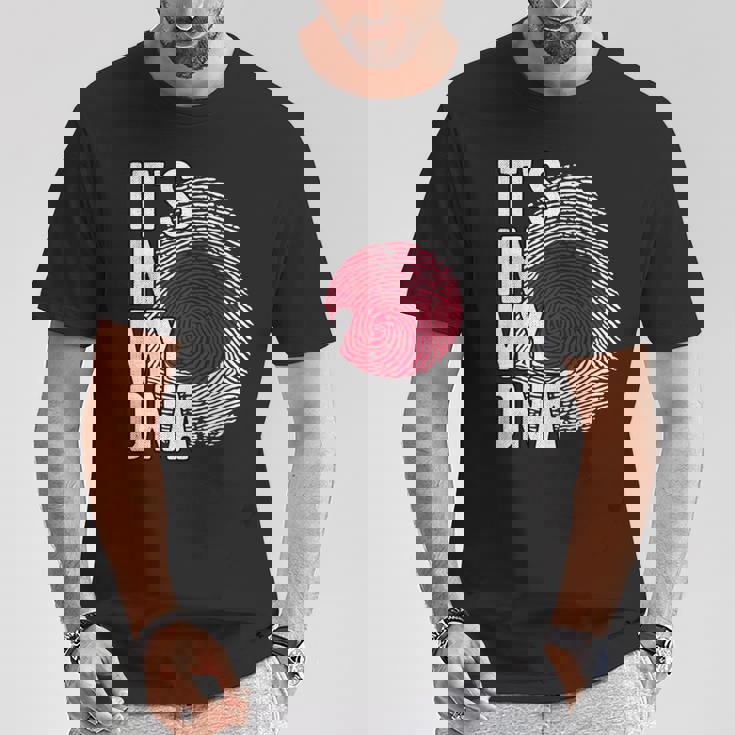 おかしな It's In My Dna 日本国旗 指紋 Tシャツ 面白い贈り物