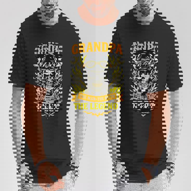 おじいちゃん ザ・マン 神話 おじいちゃんバイクの伝説 Tシャツ 面白い贈り物