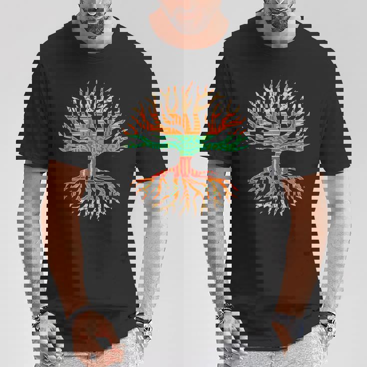 アフリカンパターンの木の根 黒史 Tシャツ 面白い贈り物