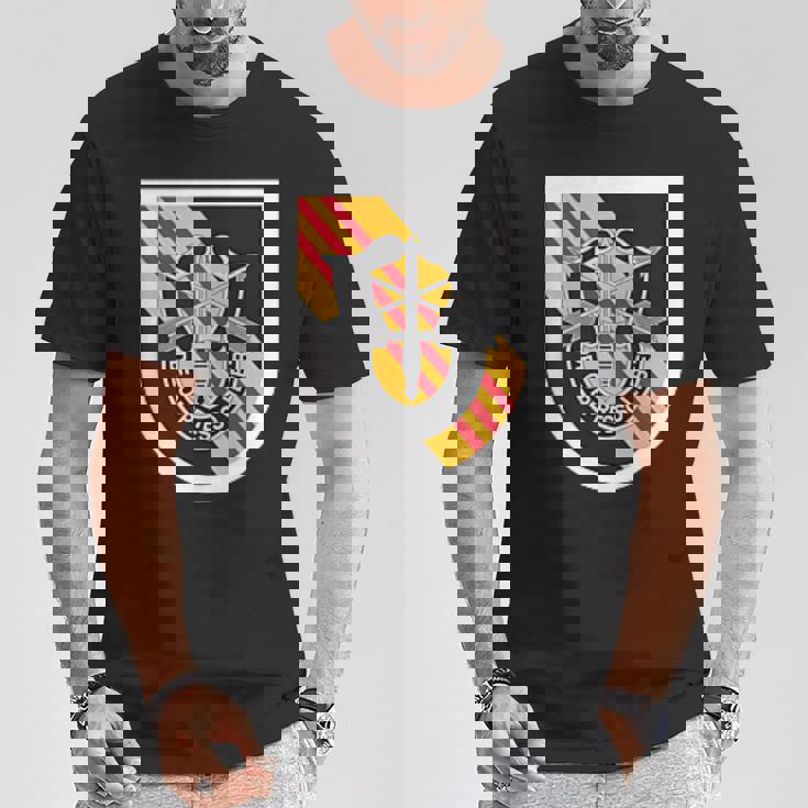 アメリカ陸軍第5特殊部隊グループ ベレー帽 閃光と紋章 Tシャツ 面白い贈り物