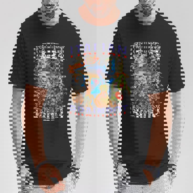 イタリアのブレインロットビッグミーム7月4日フラッグフット。 Tシャツ 面白い贈り物