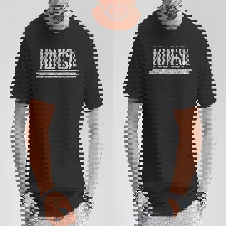 インドネシア国旗スポーツアスレチックジャージースタイル。 Tシャツ 面白い贈り物