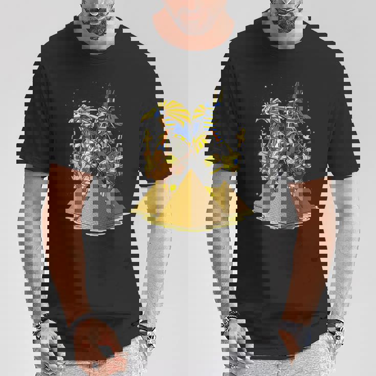 エジプトの神々アヌビスとホルスの目エジプトのピラミッドアンクのシンボル古代エジプト神話 Tシャツ 面白い贈り物