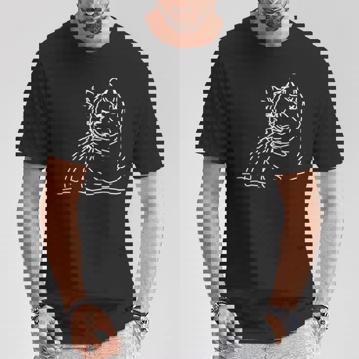 エレガントなラインアート ブリティッシュショートヘアの猫 Tシャツ 面白い贈り物