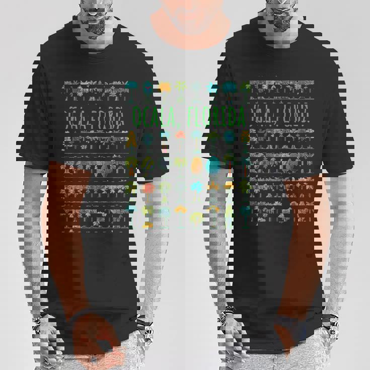 オカラフロリダ、アメリカ、ヤシの木のデザイン。 Tシャツ 面白い贈り物