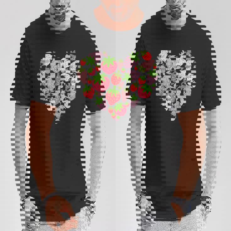 カワイイ ストロベリーハート コテージコア エステ ストロベリー Tシャツ 面白い贈り物