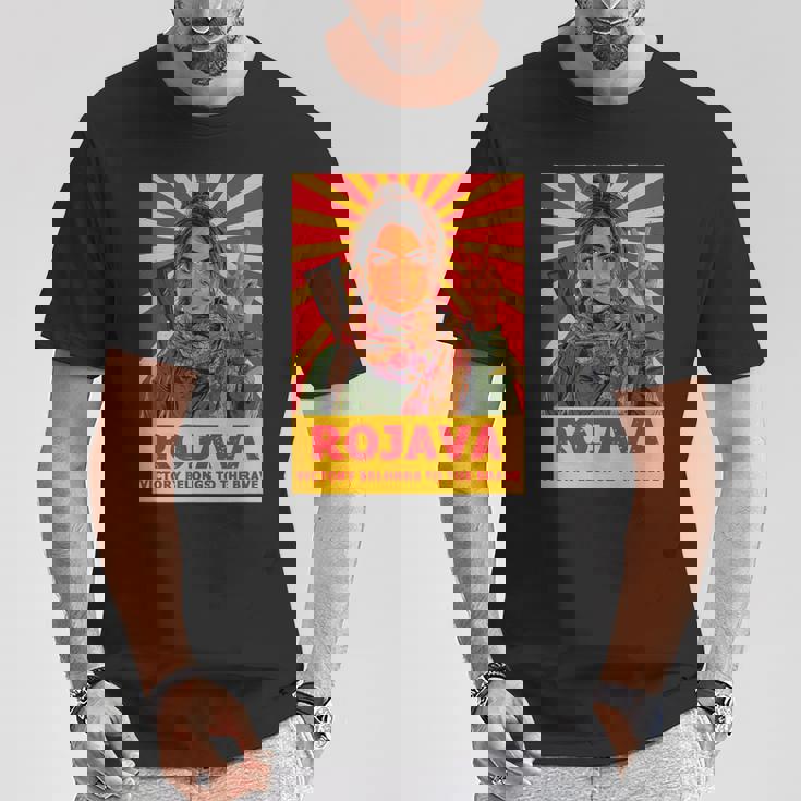 クルドのロジャバ クルディスタン 「勝利 」デザイン Tシャツ 面白い贈り物