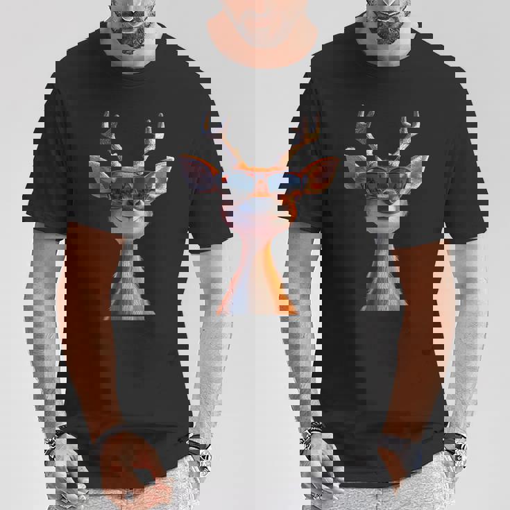 サングラスの角を持つ雄鹿狩猟鹿トナカイ赤鹿 Tシャツ 面白い贈り物