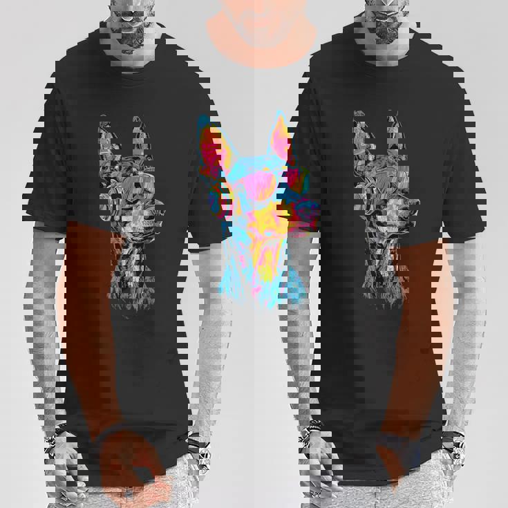 サングラスをかけたドーベルマン 犬のモチーフ 誇り高いドーベルマン Tシャツ 面白い贈り物