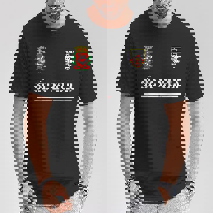 サンパウロスポーツサッカージャージーフラッグ ナショナル。 Tシャツ 面白い贈り物