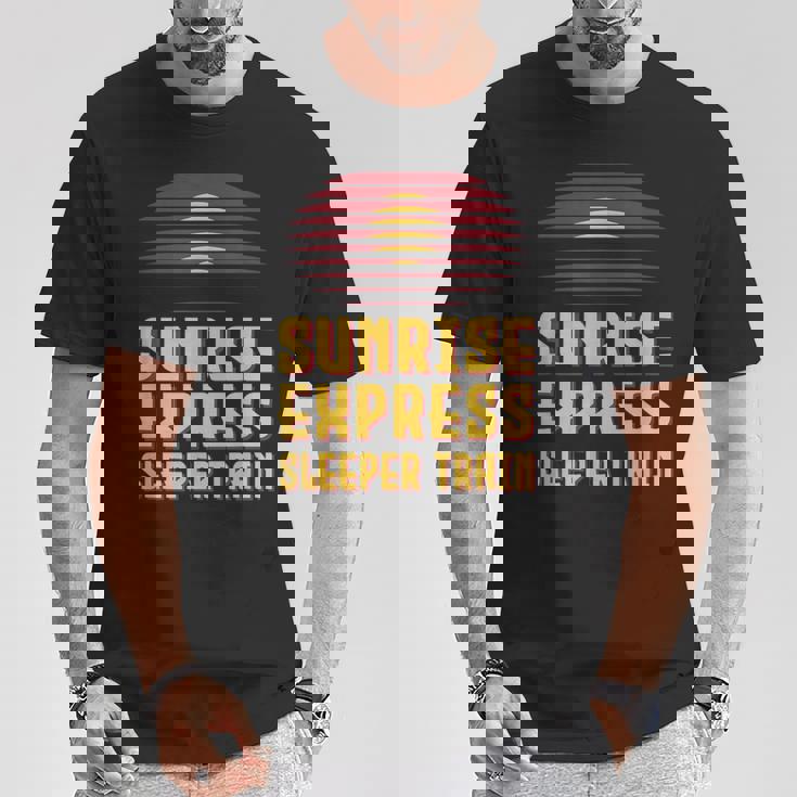 サンライズ特急電車 日本 東京 岡山 出雲 高松 Tシャツ 面白い贈り物