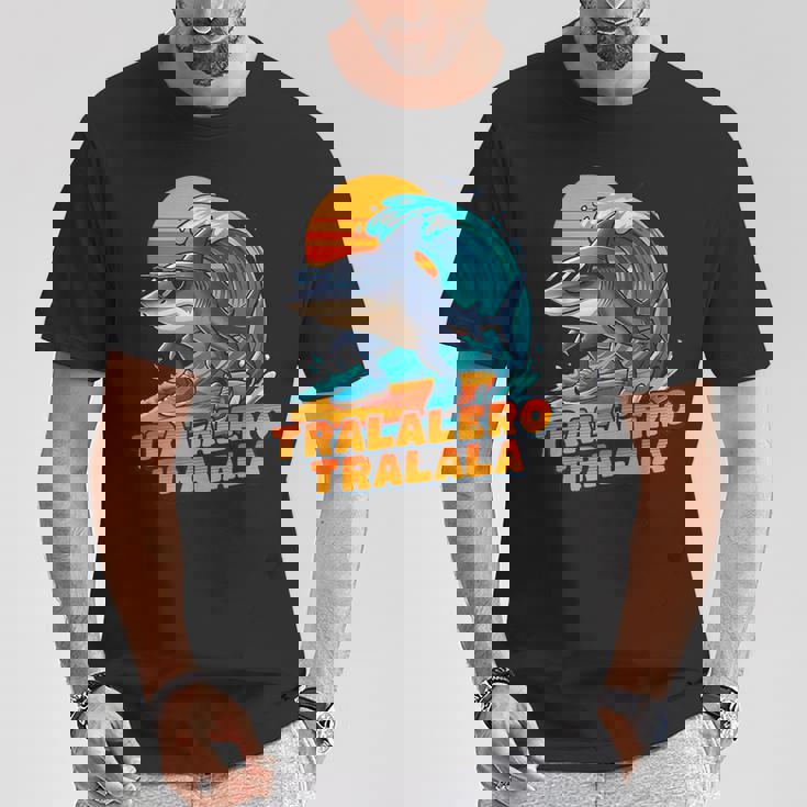 サーフィン トララレロ トラララ イタリアンブレインロットミーム Tシャツ 面白い贈り物