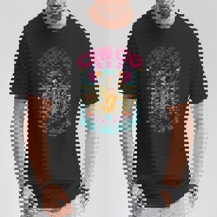 シンコ・デ・マヨ ギターを弾く骸骨 メキシコ・フィエスタ Tシャツ 面白い贈り物