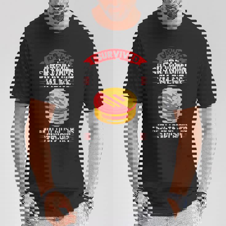 スウェーデンのシュールストレミング・チャレンジを生き延びた Tシャツ 面白い贈り物