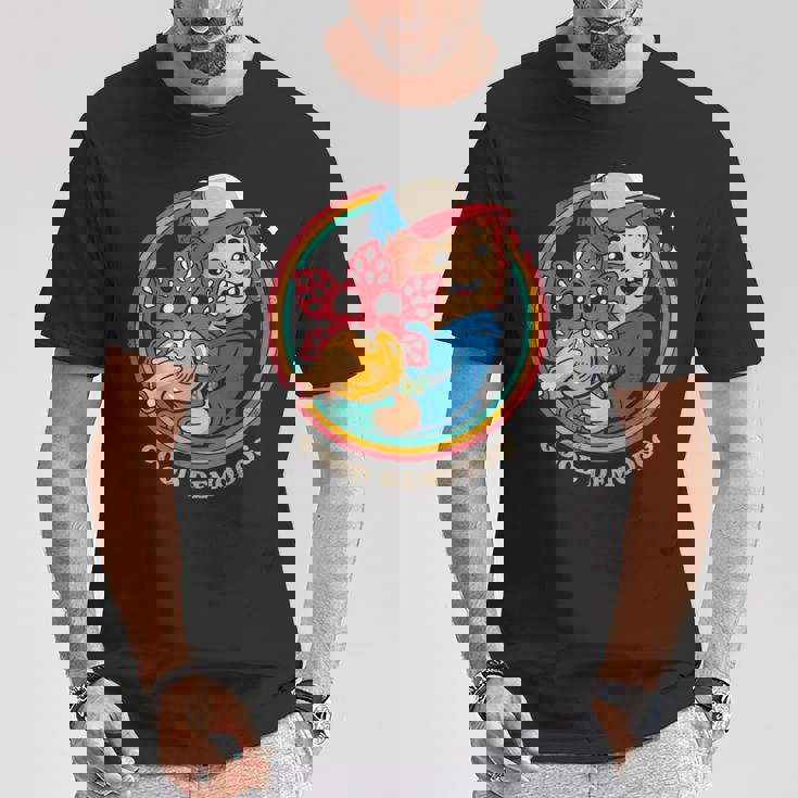 ストレンジャー・シングス ダスティン デモドグ ミーム 好奇心 コンパニオン 84 Tシャツ 面白い贈り物