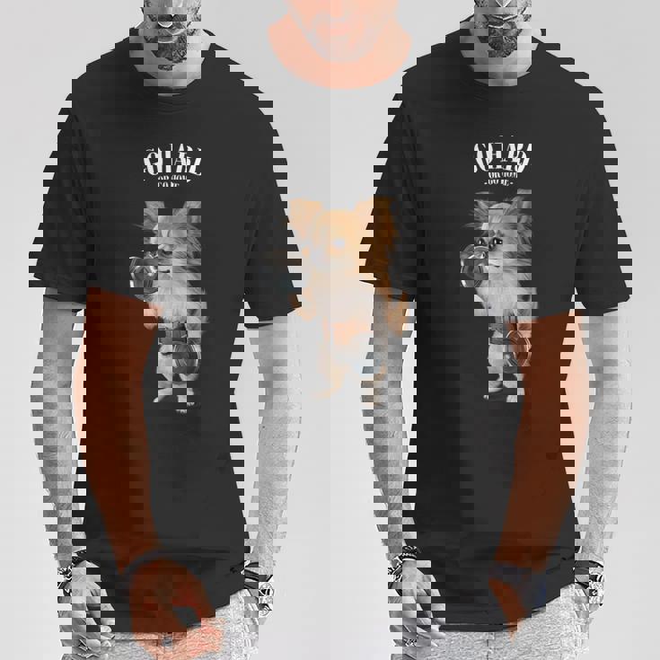 チワワ 犬の筋肉トレーニング ダンベル付き フィットネスジム Tシャツ 面白い贈り物