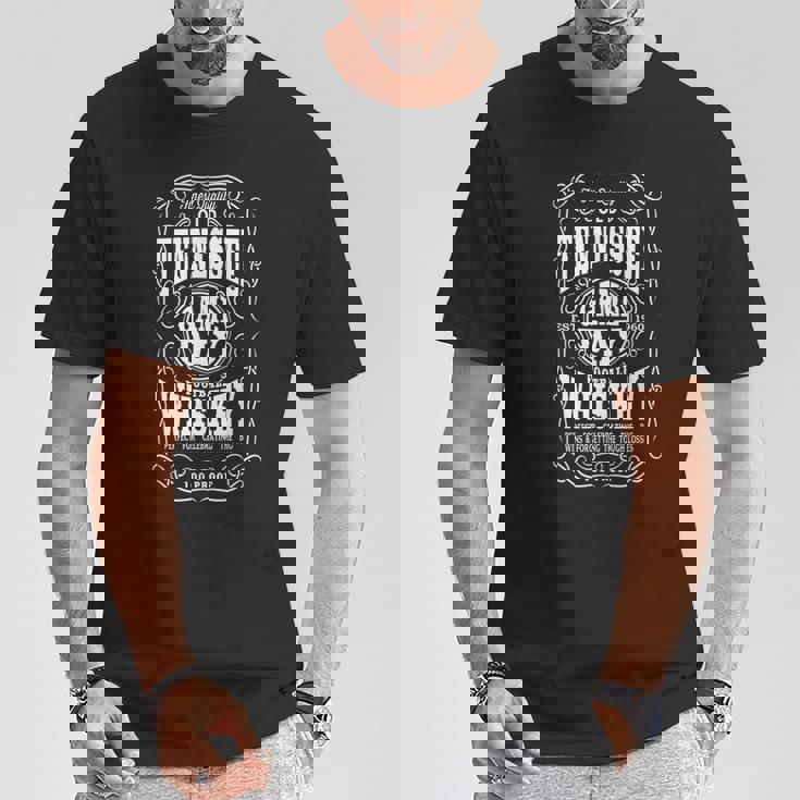 テネシーウィスキーフットボール Tシャツ 面白い贈り物