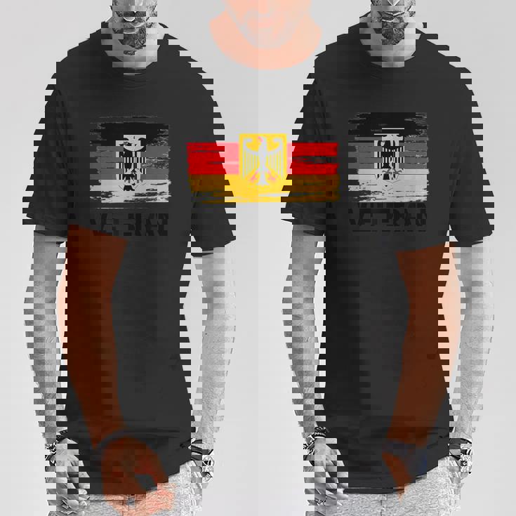 ドイツ退役軍人tシャツ イーグルとフラッグ – 愛国的なゲルマ Tシャツ 面白い贈り物
