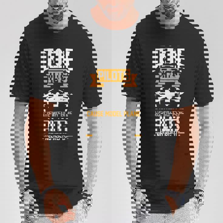 ドローンパイロットはモデル飛行機のパイロットのドローンを引き起こす Tシャツ 面白い贈り物