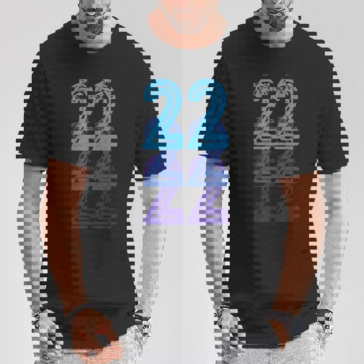 ナンバー22 ブルー ベスト クラシック カレッジスタイル 誕生日 面白い Tシャツ 面白い贈り物