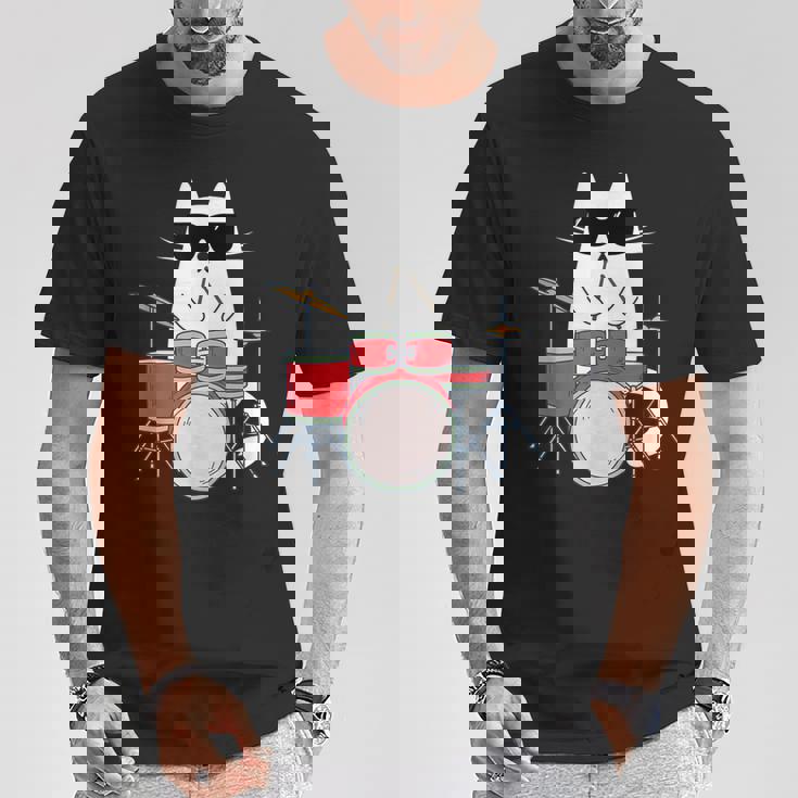 ネコとドラム 猫とサングラス ネコ好き 猫飼い 愛猫家 ドラム ドラムセット バンド ジャズ音楽 ねこ ネコ 猫 Tシャツ 面白い贈り物