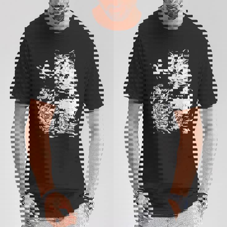バラと蝶の猫、花柄 Tシャツ 面白い贈り物