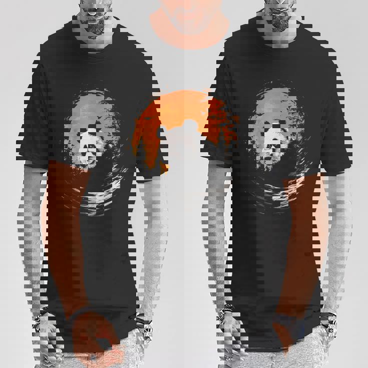 パンダ 森 ポートレート 動物好き 自然 グラフィック パンダ Tシャツ 面白い贈り物