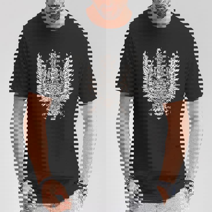 ヒンドゥー神話 ガルーダ ヒンドゥー教のガルーダ ヒンドゥー教の神ガルーダ Tシャツ 面白い贈り物