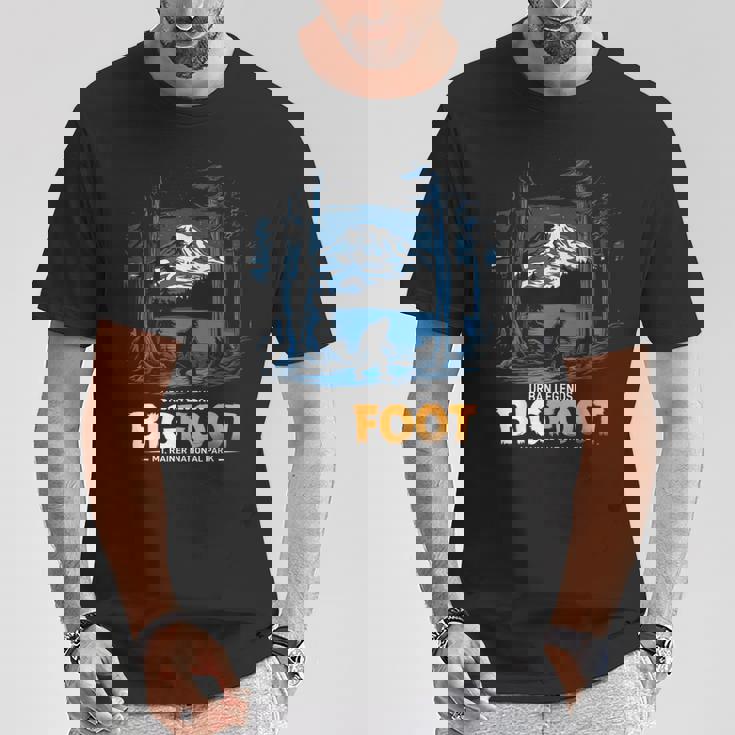 ビッグフット都市神話伝説マウントレイナー国立公園 Tシャツ 面白い贈り物