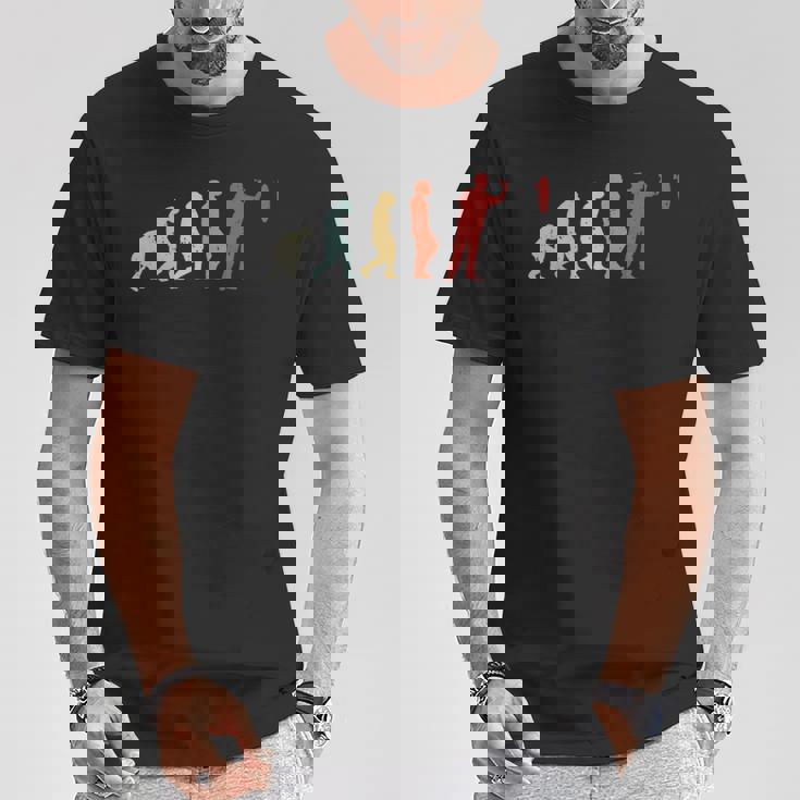 ビンテージダーツ進化面白いダーツダーツプレーヤーのギフト Tシャツ 面白い贈り物