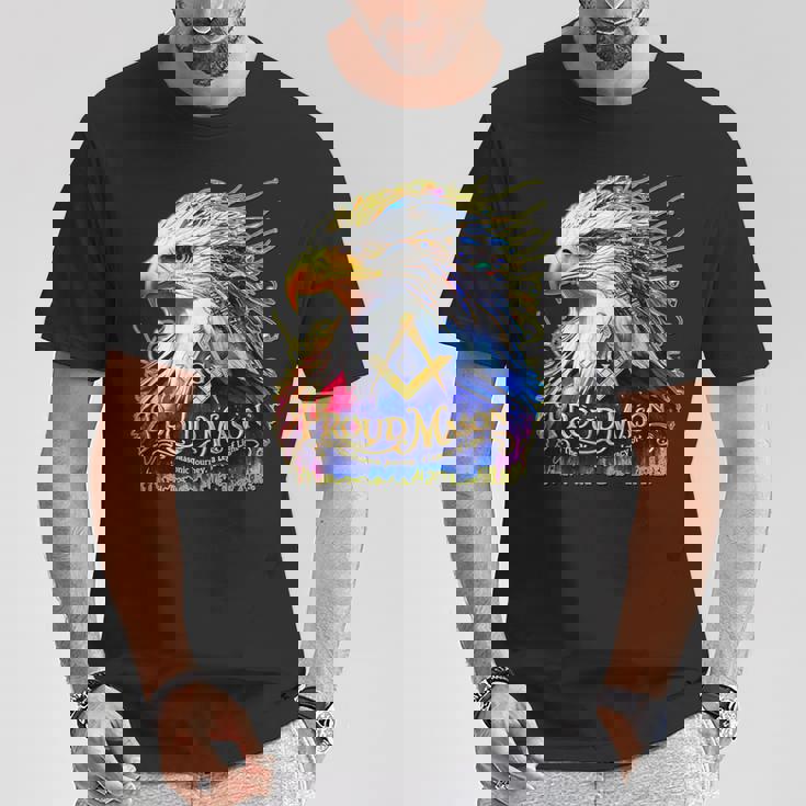 フリーメイソンs&C「マイティカラーイーグル」と書かれたフリーメイソンのシンボル。 Tシャツ 面白い贈り物