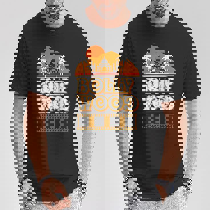 ボリウッド 映画愛好家 ヒンディーシネマ ヴィンテージ インド70年代インド Tシャツ 面白い贈り物