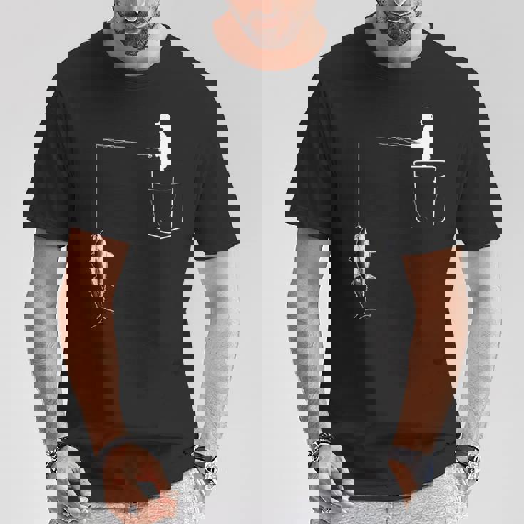 ポケットに入ったマグロ 魚釣り 面白い漁師 Tシャツ 面白い贈り物