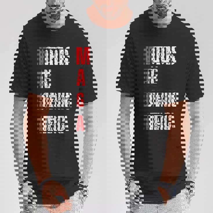 モロンはアメリカを支配している政治的ユーモアの自由のスピーチ Tシャツ 面白い贈り物