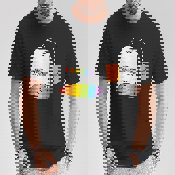 レインボーティーカップ Lgbtea Pride 愛らしいlgbtqプライド月間。 Tシャツ 面白い贈り物