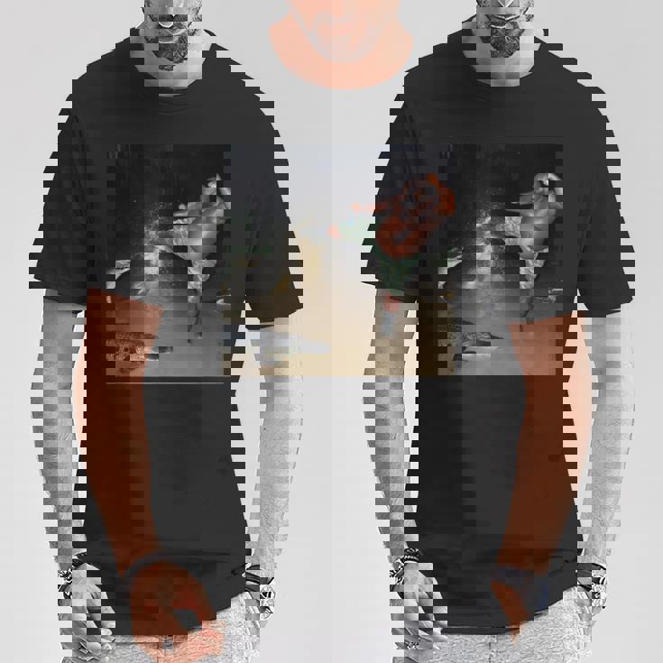 ワニを蹴る男 Tシャツ 面白い贈り物