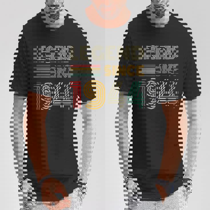 ヴィンテージ 1944 81 歳の誕生日プレゼント 男性 女性 81 歳 Tシャツ 面白い贈り物