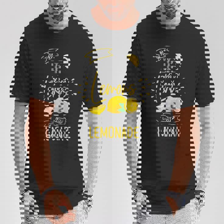 人生があなたにレモンを与えるとき、レモネードギフトを作る Tシャツ 面白い贈り物