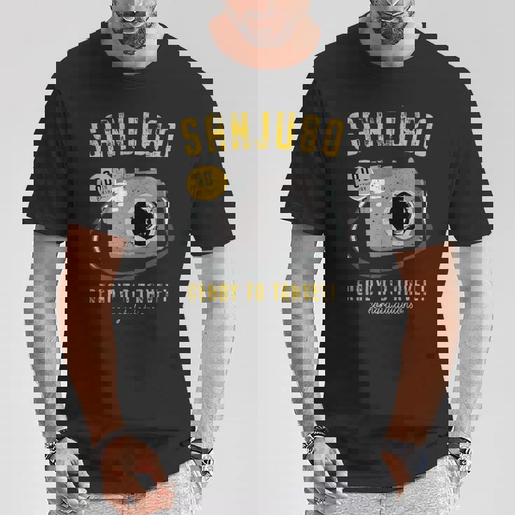 傘寿祝い 旅行好き 写真好き 撮影好き カメラ レトロ 父 母 男性 女性 80歳お祝い Ready To Travel Tシャツ 面白い贈り物