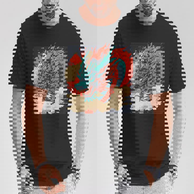 大胆でクールな外観の素晴らしい日本のドラゴン。 Tシャツ 面白い贈り物