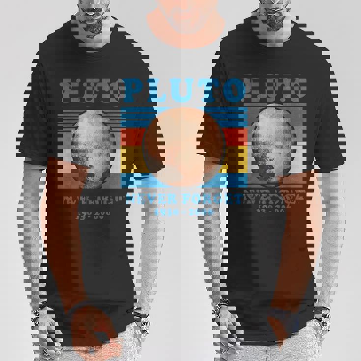 惑星冥王星を忘れてはいけないオタク天文学楽しい宇宙レトロ Tシャツ 面白い贈り物